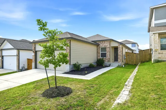 220 Lucky Texan Rd