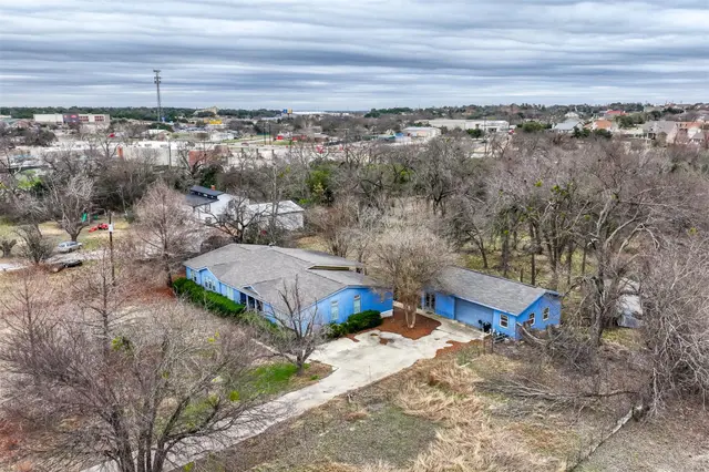 408 Horseshoe Dr
