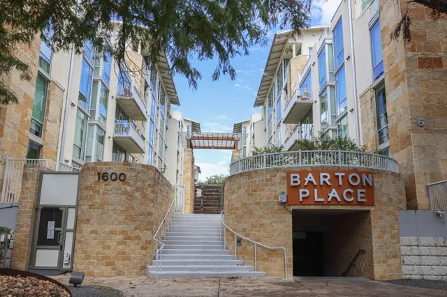1600 Barton Springs Rd #5610