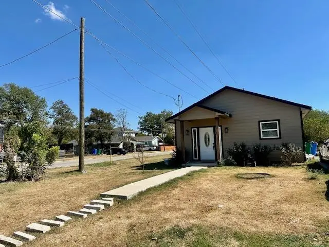501 Maple St