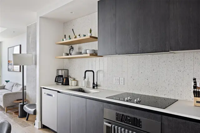 48 East Ave #2405