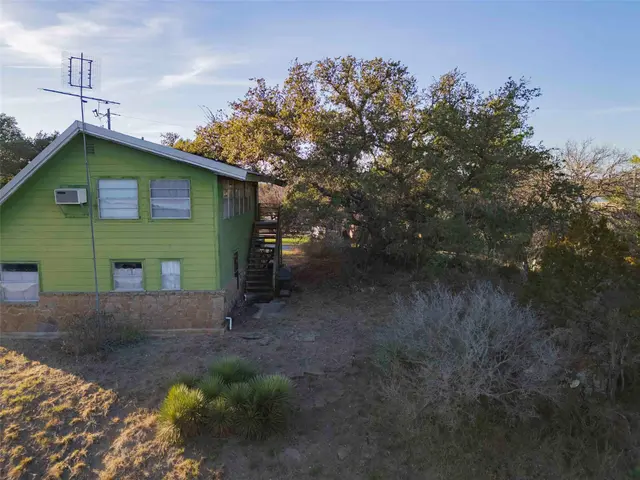 185 Roadrunner Ln