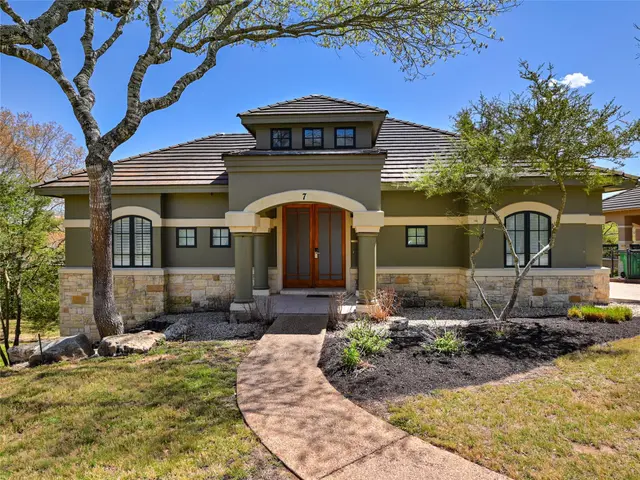 8212 Barton Club Dr #9-10