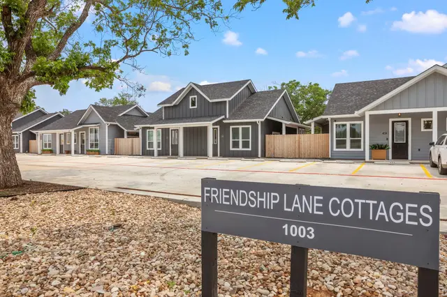 1003 Friendship Ln #301