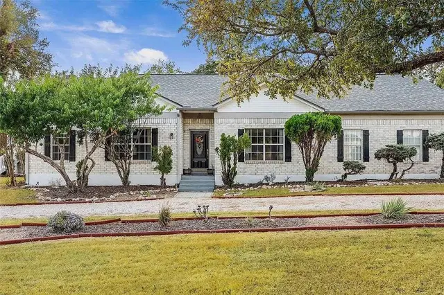 107 Patricia Rd
