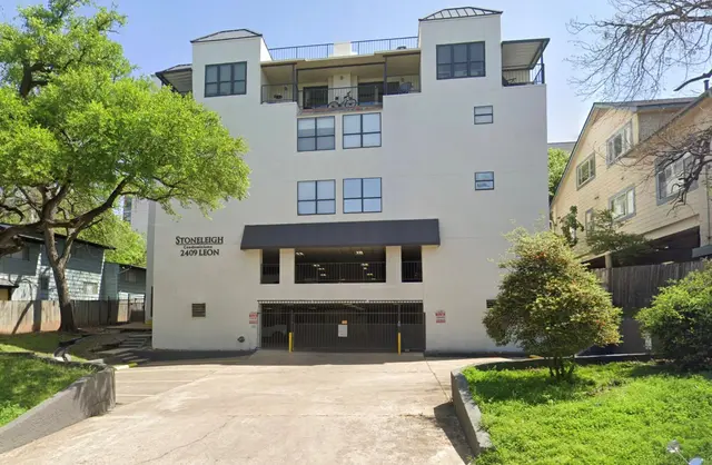 2409 Leon St #207