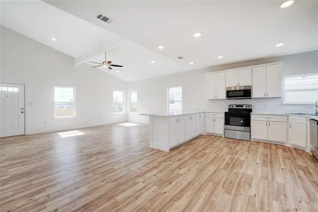 231 La Fortuna Dr