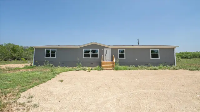 1121 Callihan Rd