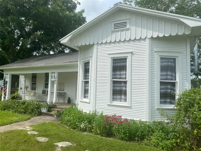 395 Centennial St