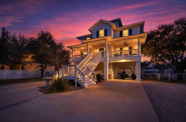 513 Oleander Dr