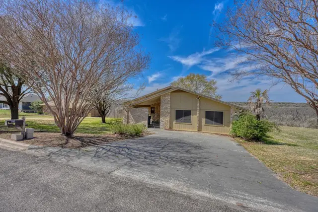 1702 Sunset Dr
