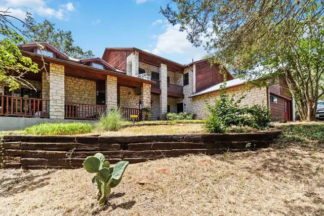 214 Laura Ln