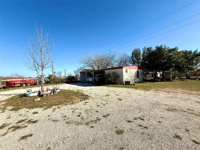 685 Fox Ln
