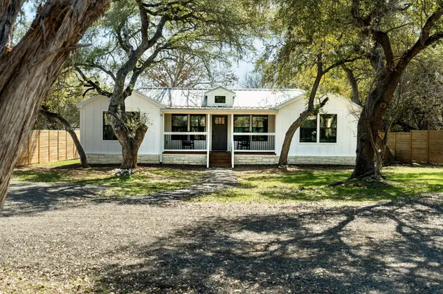 106 Chapparal Cir