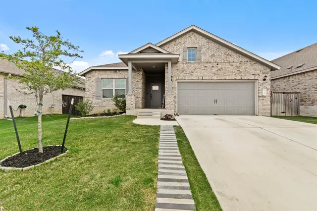 128 Smokebush Trl