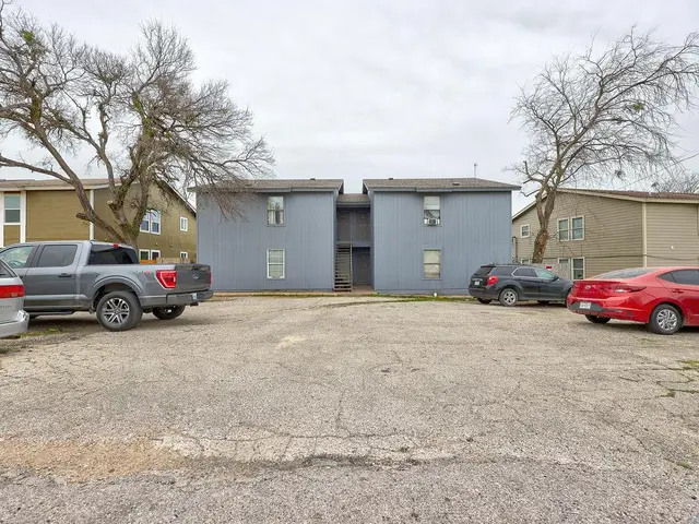 8307 Garcreek Cir