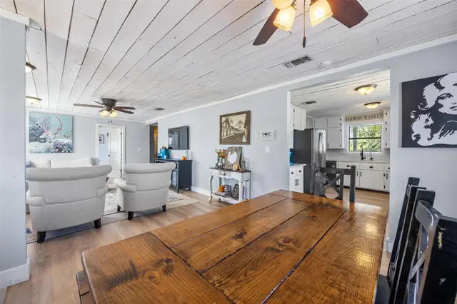 1071 Rolling Hills Dr