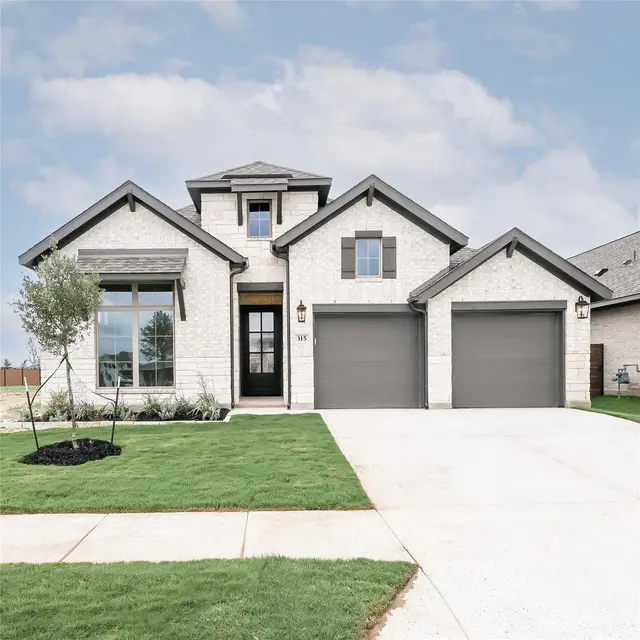 315 Foxfire Cv