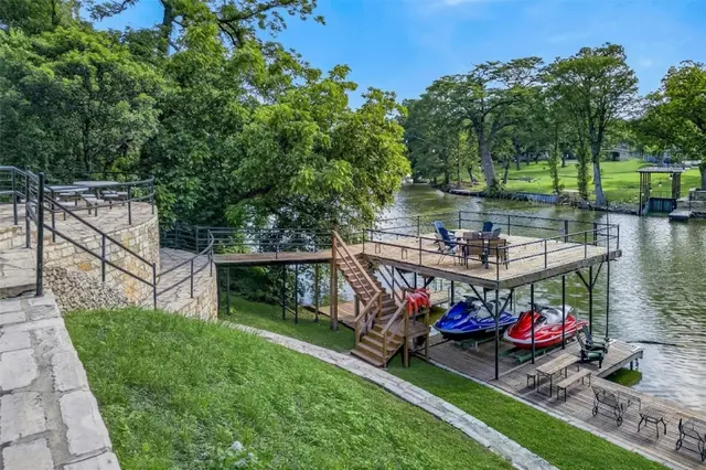 644 Cypress Rdg