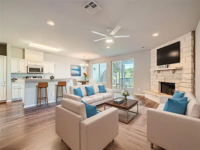 507 Venture Blvd S