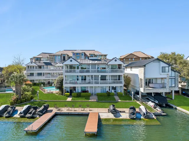 101 Island Dr