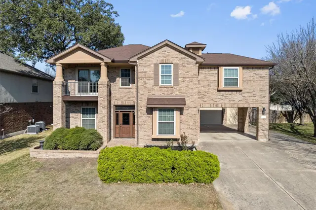 3959 Lord Byron Cir