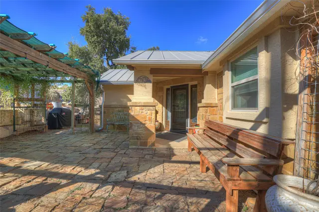 1802 Cattail Dr