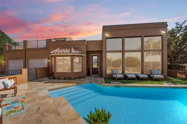3211 Constitution Dr