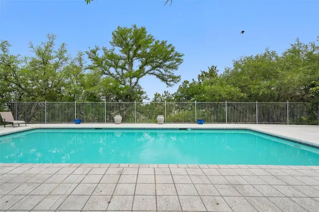 1011 Ridge Point Dr