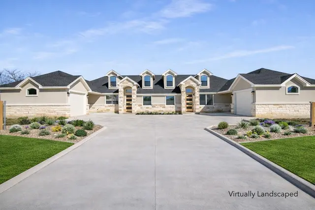 511-513 Lion Dr