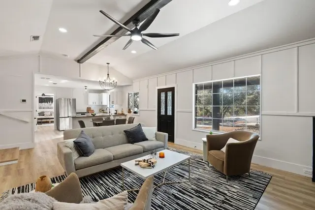 234 Woodcreek Dr