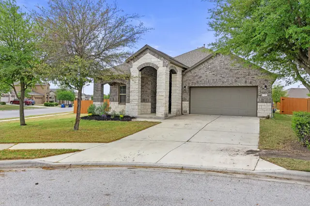 2309 Lyla Ln