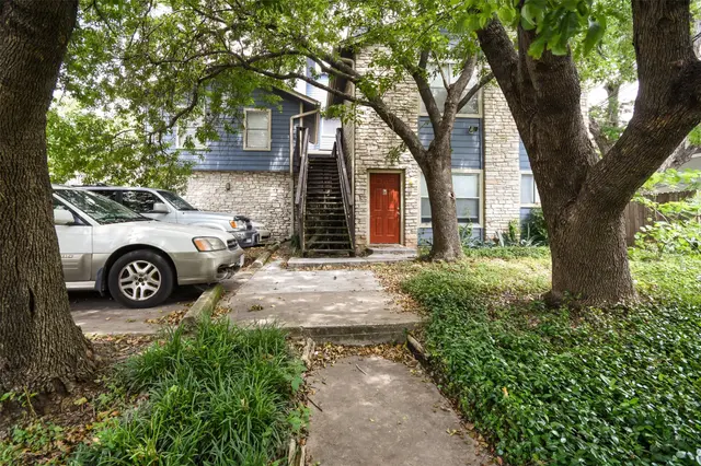 3004 Speedway Ave #2