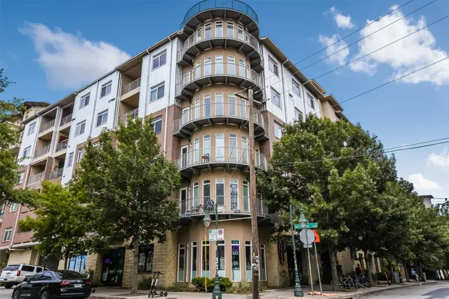 910 W 25th St #503
