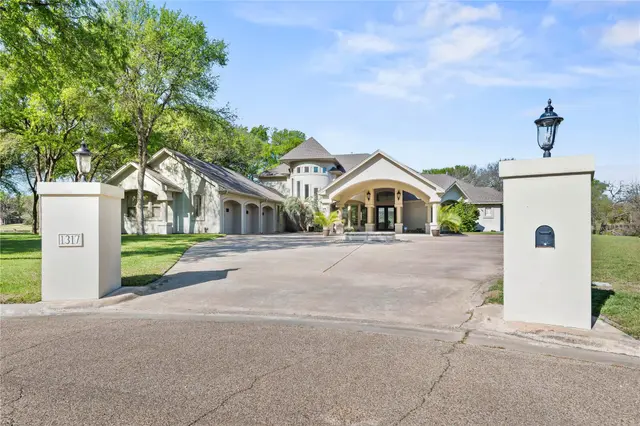 1317 Jack Nicklaus Cir