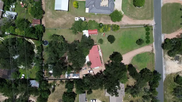 15711 La Hacienda Dr