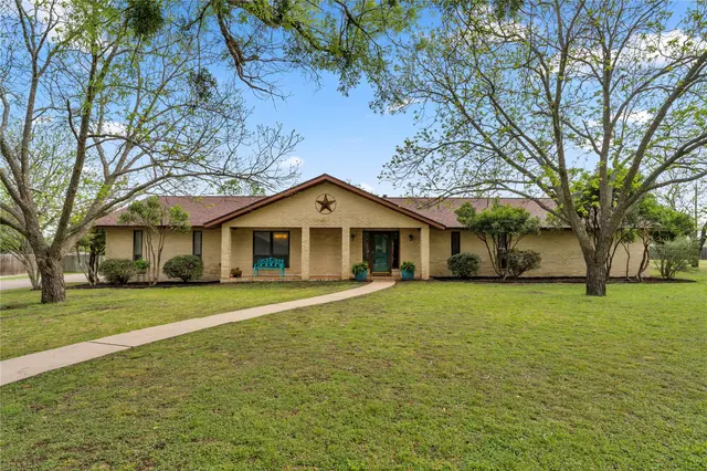 217 Corder Ln