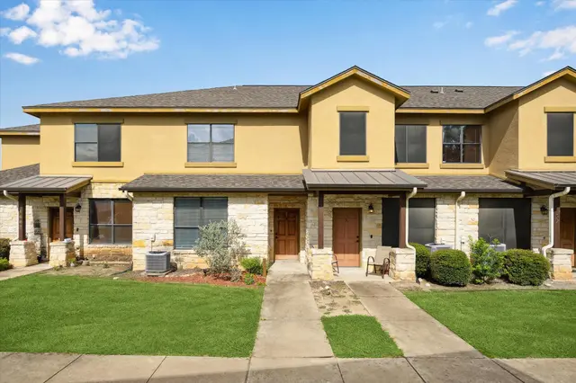 2101 Town Centre Dr #1606