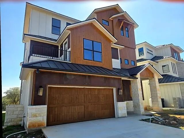 2417 Bruin Dr