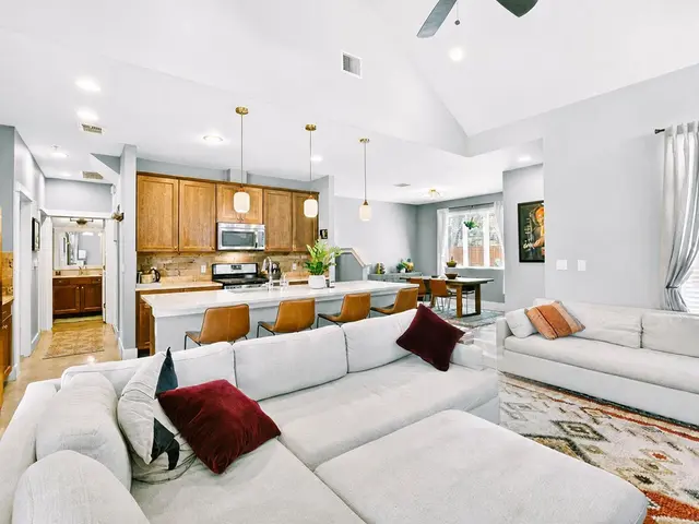 4917 Sunset Trl #A