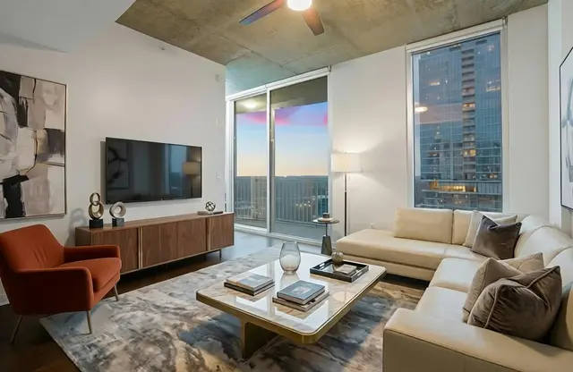 360 Nueces St #3608