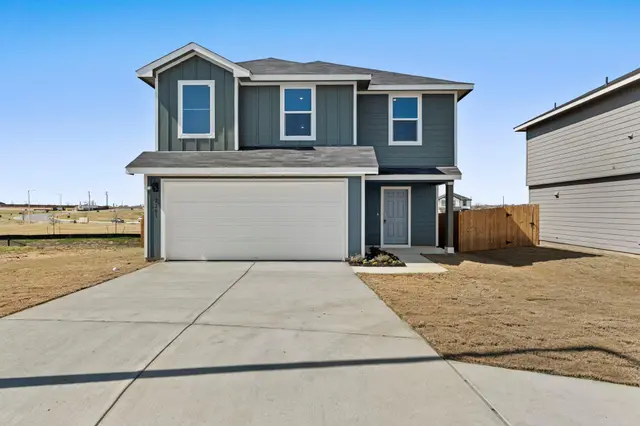 2203 LIONHEART Dr