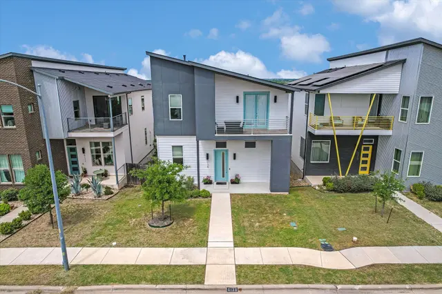 6136 Florencia Ln