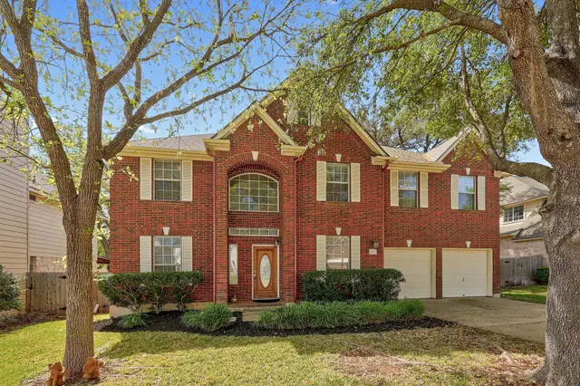 2023 Wood Glen Dr