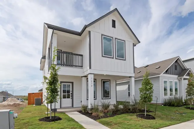 1632 Esplanade Pkwy