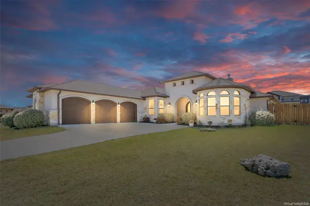 1007 Saddle Bluff Dr