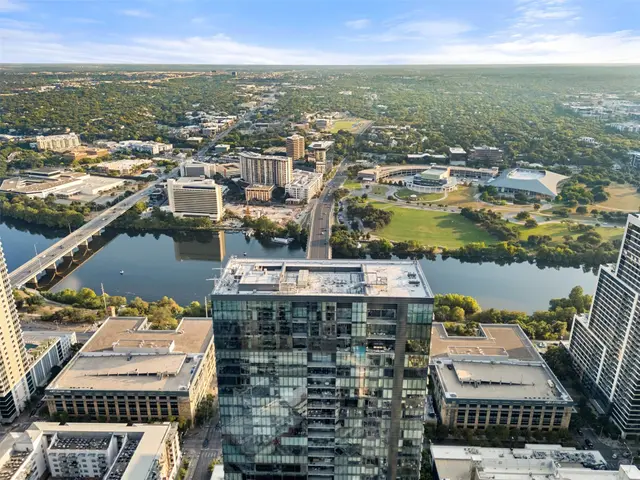 210 Lavaca Street #2505