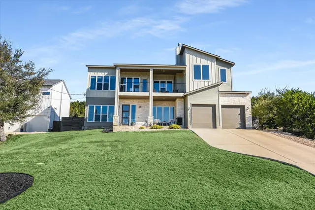 1005 Larkhall Dr