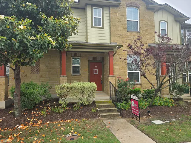 1004 Lost Pines Ln