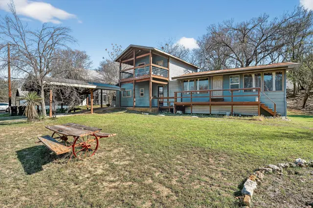 2401 De Soto Dr